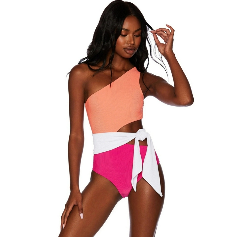 NWT Beach Riot Carlie One Piece Swimsuit